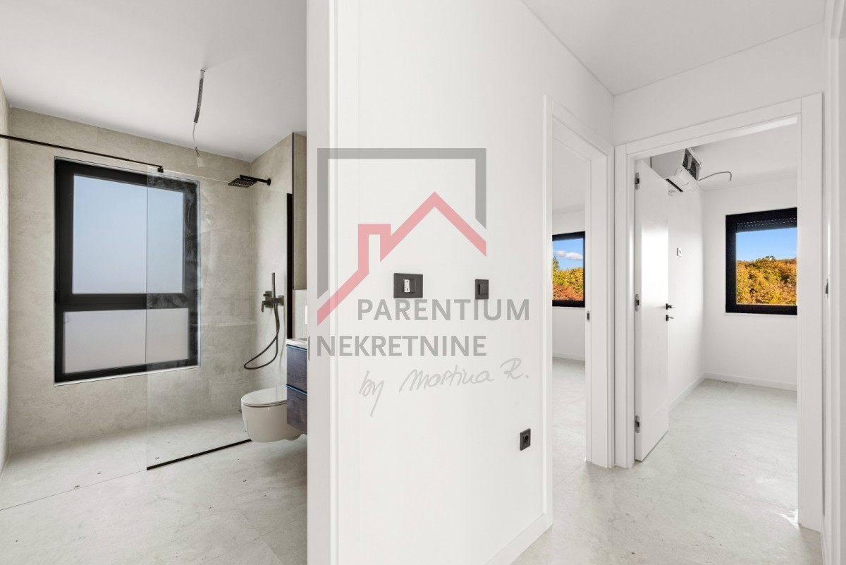 Istria, Parenzo - Lussuoso attico al secondo piano con vista mare