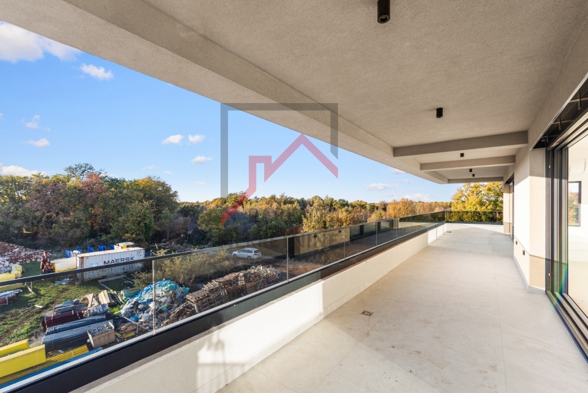 Istria, Parenzo - Lussuoso attico al secondo piano con vista mare