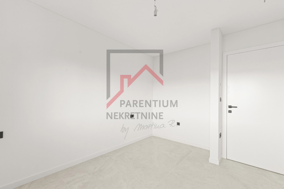 Istria, Parenzo - Lussuoso attico al secondo piano con vista mare