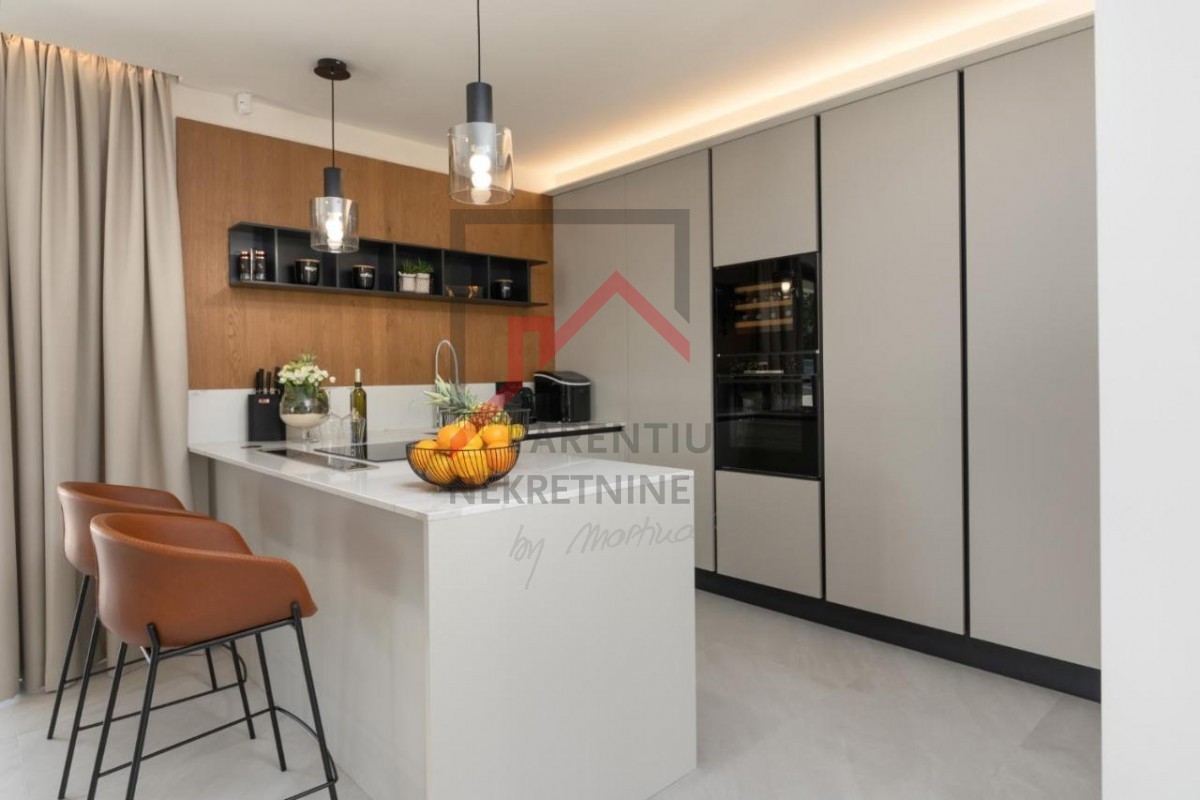 Bellissima villa moderna non lontano dal mare e dal centro città!