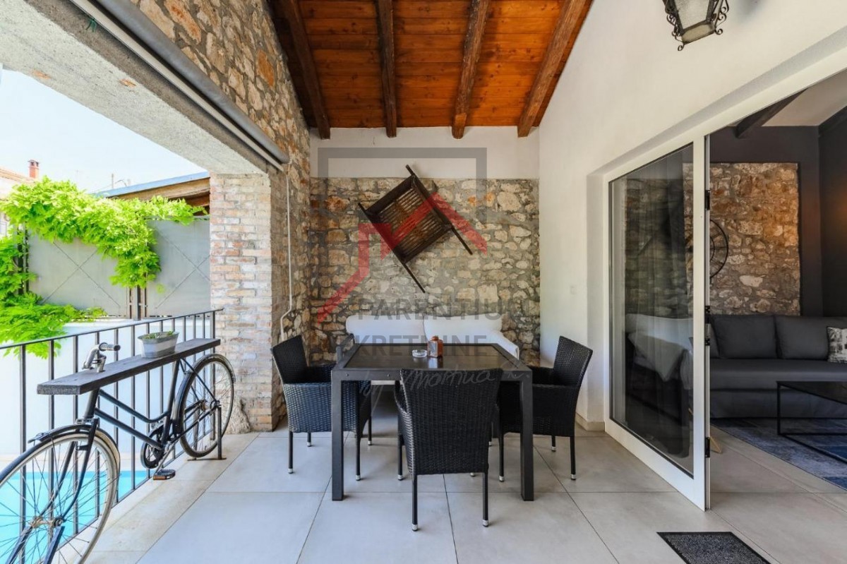Istria, Parenzo - Autentica casa in pietra con piscina