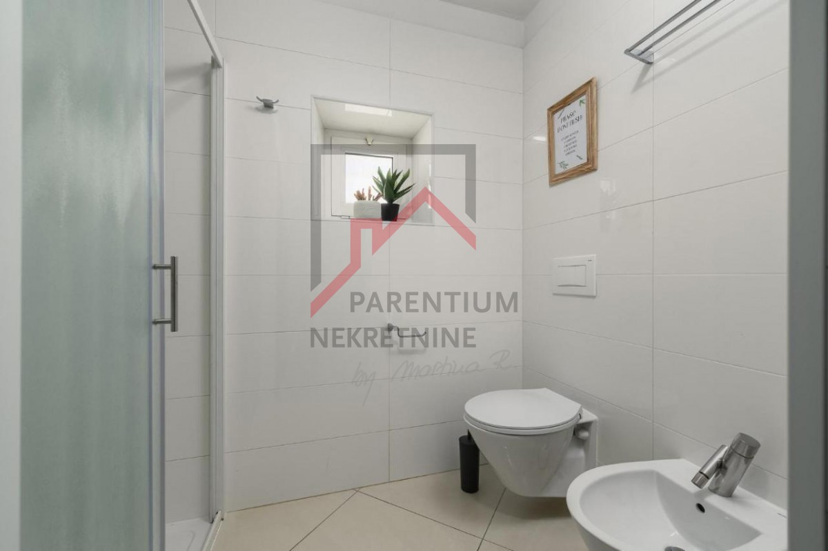 Istria, Parenzo - Autentica casa in pietra con piscina