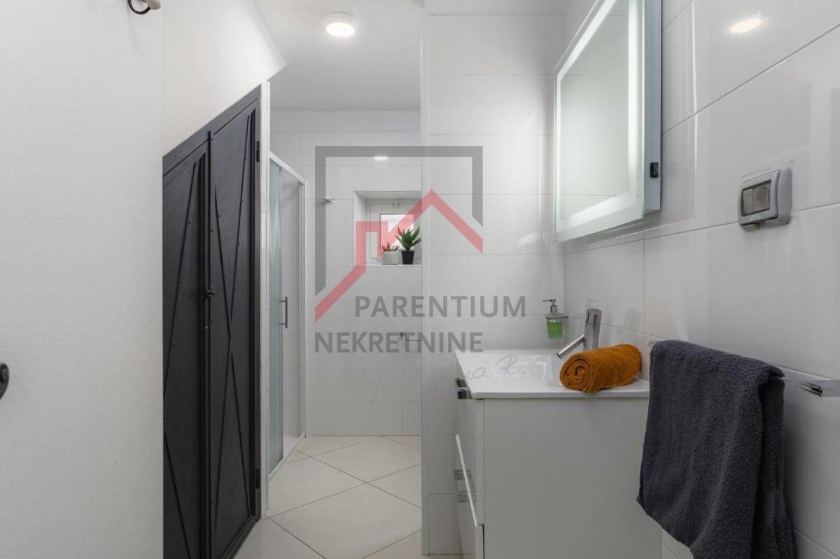 Istria, Parenzo - Autentica casa in pietra con piscina