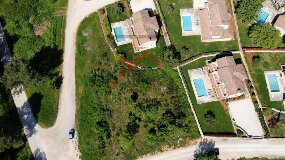 Istria, Lovreč - Terreno edificabile esclusivo in zona tranquilla con vista