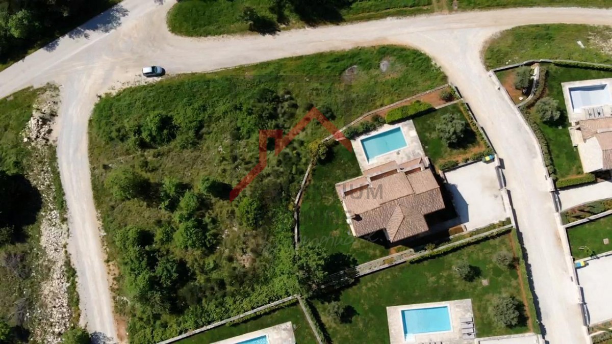 Istria, Lovreč - Terreno edificabile esclusivo in zona tranquilla con vista