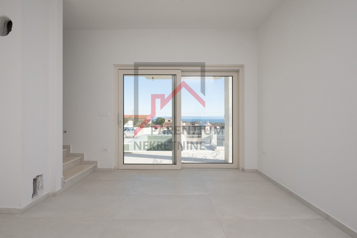 Istria, zona di Pola - Villa con piscina e vista mare aperta - nuova costruzione