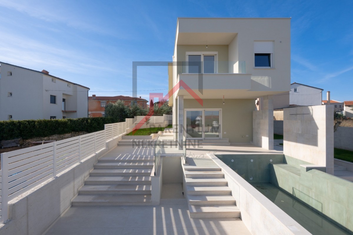 Istria, zona di Pola - Villa con piscina e vista mare aperta - nuova costruzione