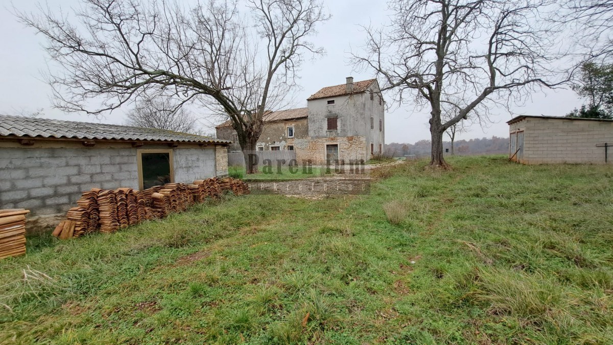 Casa in pietra da ristrutturare