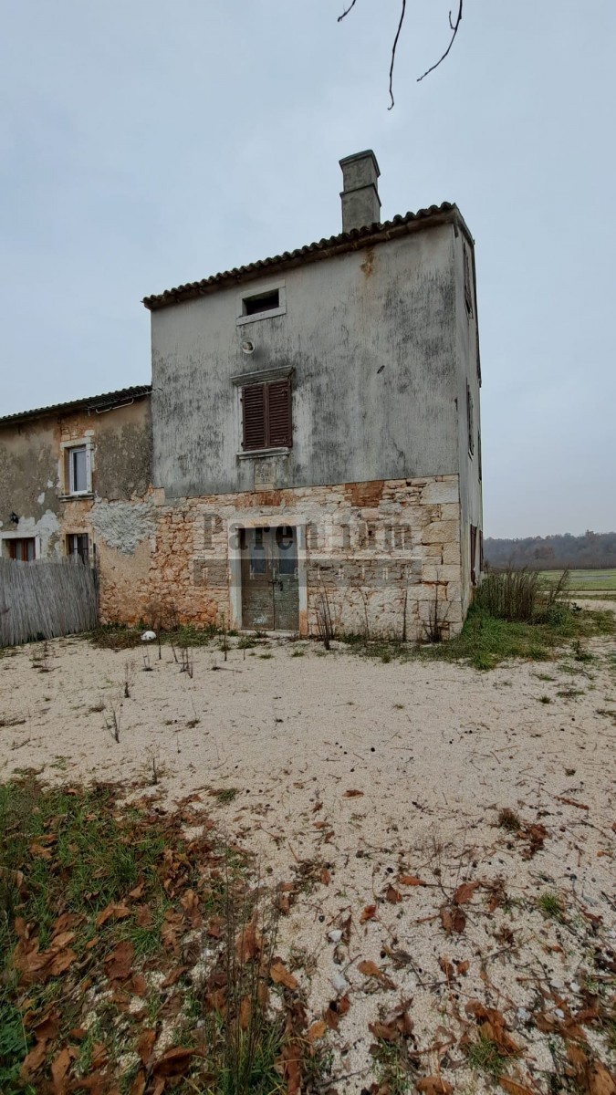 Casa in pietra da ristrutturare