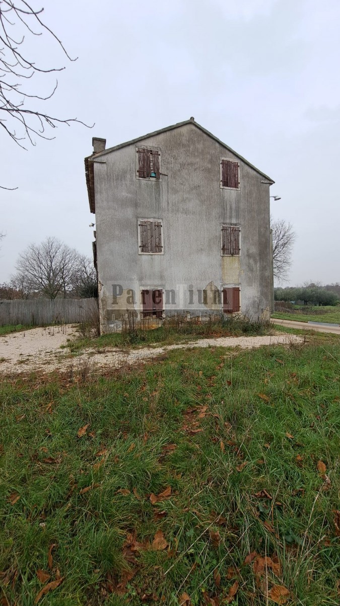 Casa in pietra da ristrutturare