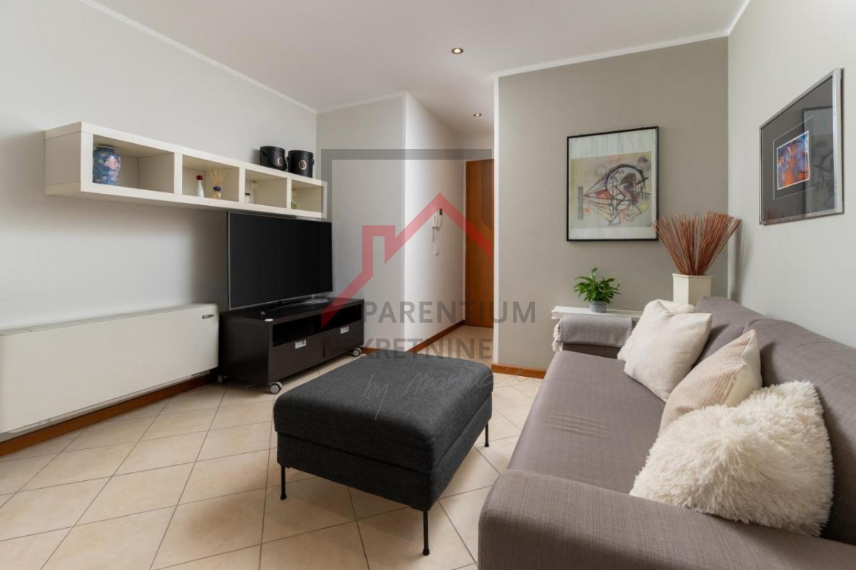 Istria, Cittanova - Appartamento ESCLUSIVO in centro città con terrazza e ascensore