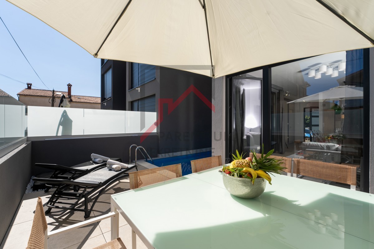 Casa a schiera con 4 camere da letto e piscina, ottimo investimento!!!