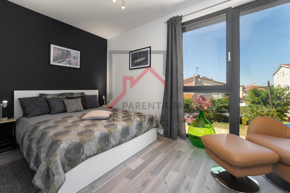 Casa a schiera con 4 camere da letto e piscina, ottimo investimento!!!