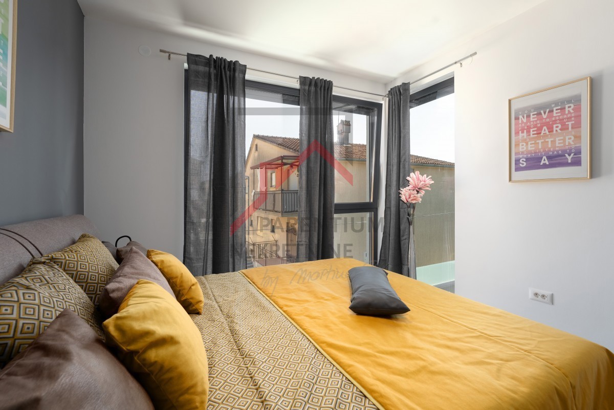 Casa a schiera con 4 camere da letto e piscina, ottimo investimento!!!