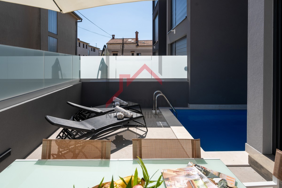 Casa a schiera con 4 camere da letto e piscina, ottimo investimento!!!