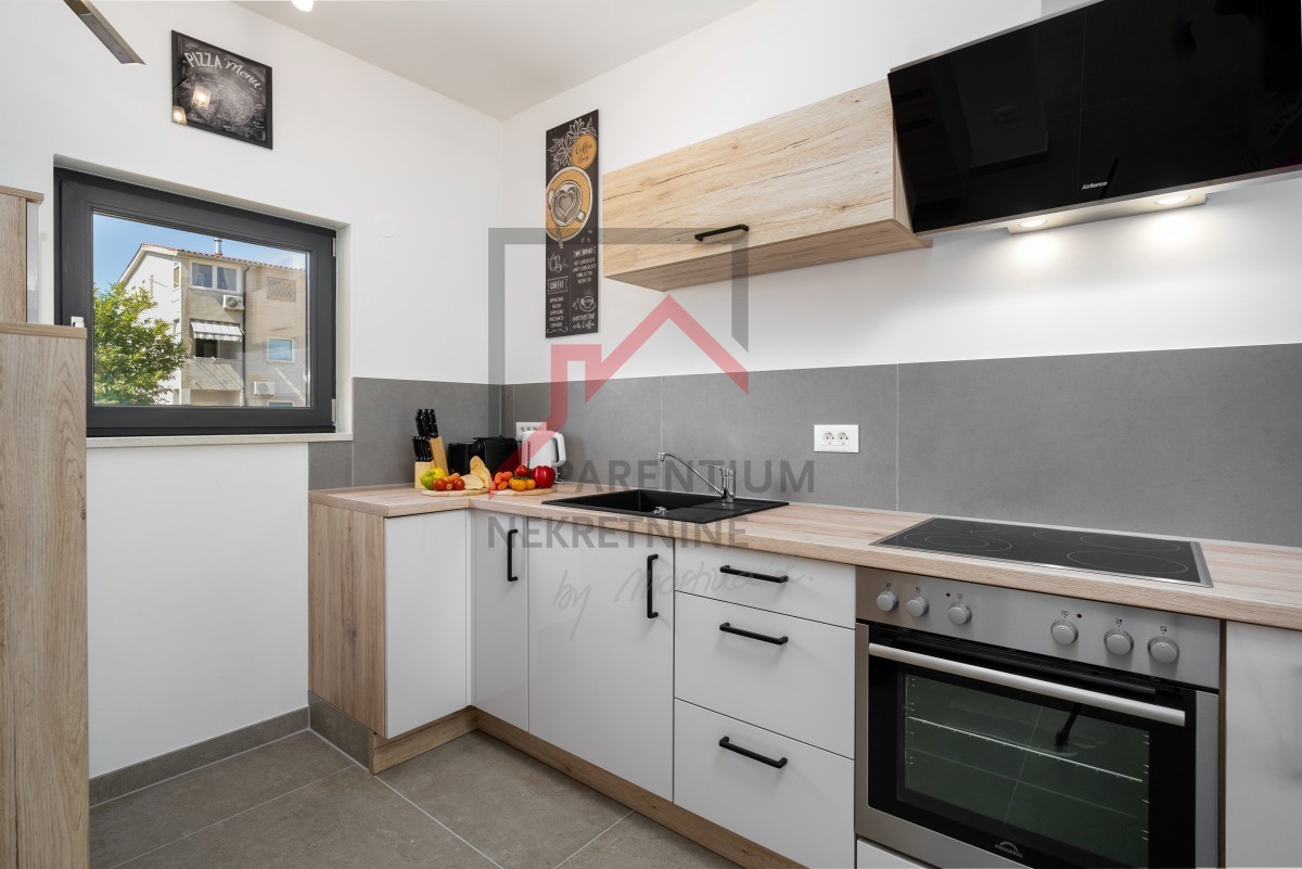 Casa a schiera con 4 camere da letto e piscina, ottimo investimento!!!