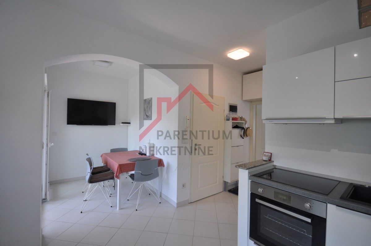 Monolocale ben arredato, a soli 900 metri dal mare