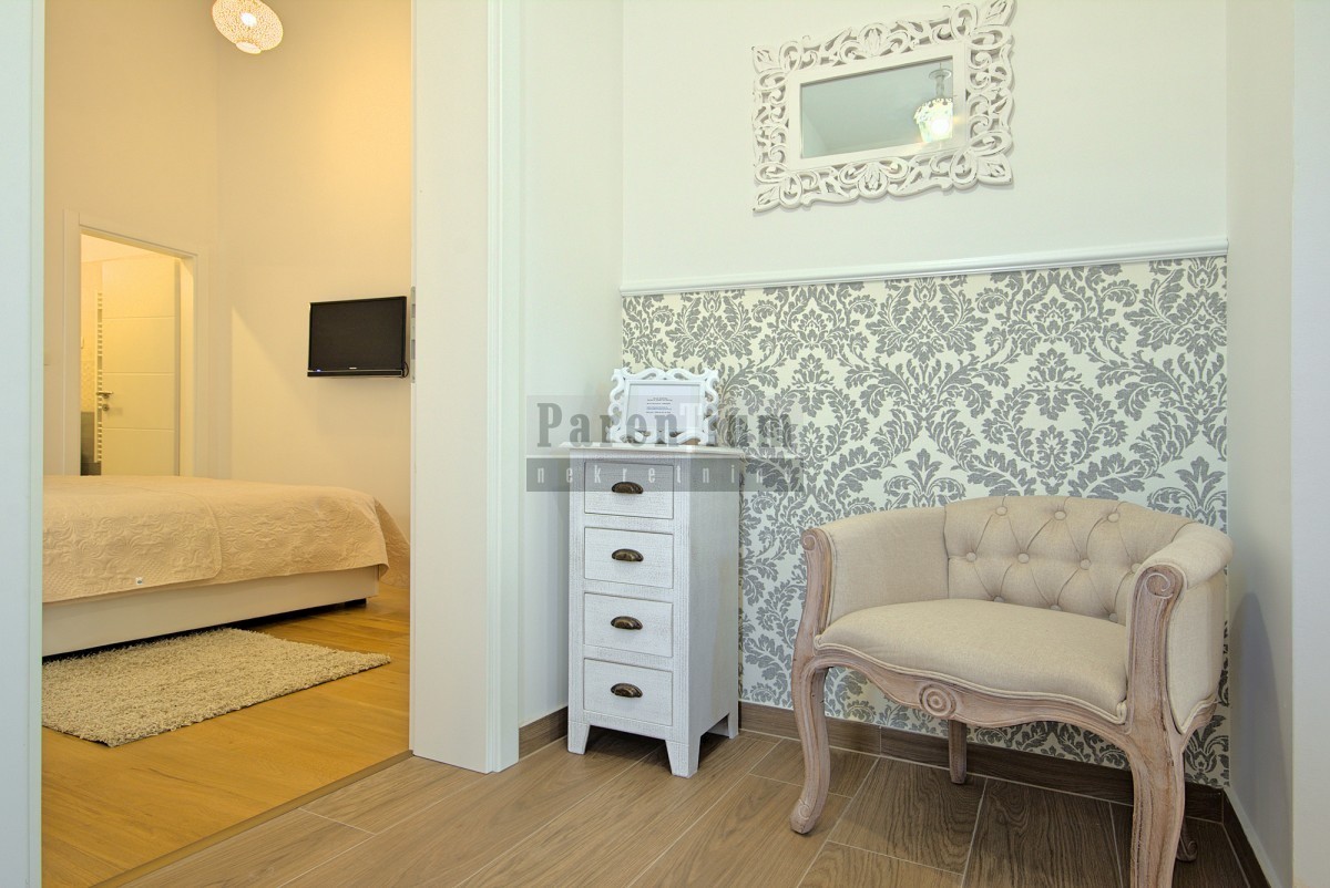 Parenzo, dintorni, bella villa con piscina