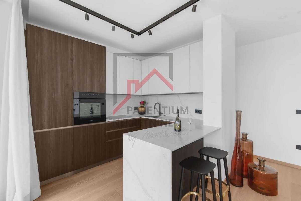 Istria, Parenzo - Attico moderno di lusso a 800 metri dal mare con vista mare