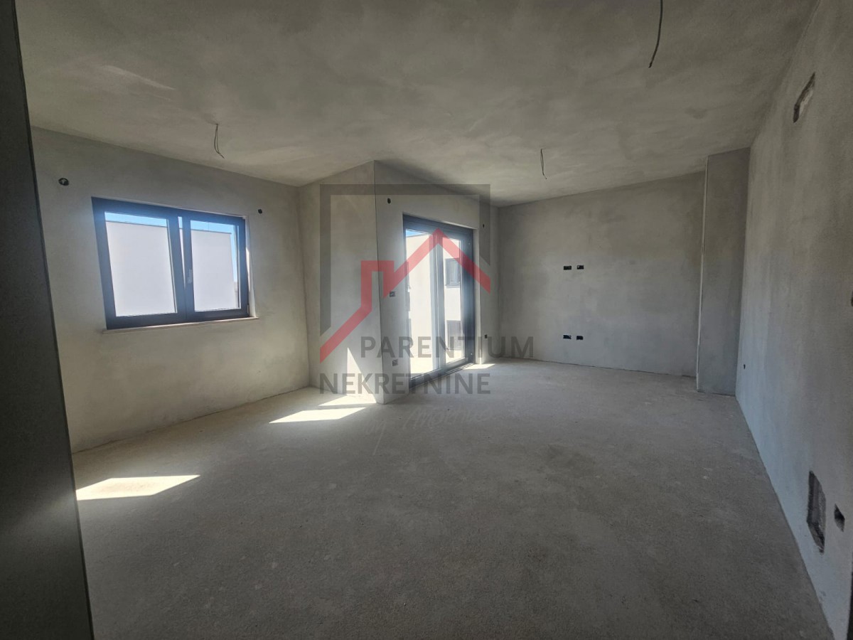 Appartamento al primo piano con due camere da letto - nuova costruzione! Vicino alla città e al mare