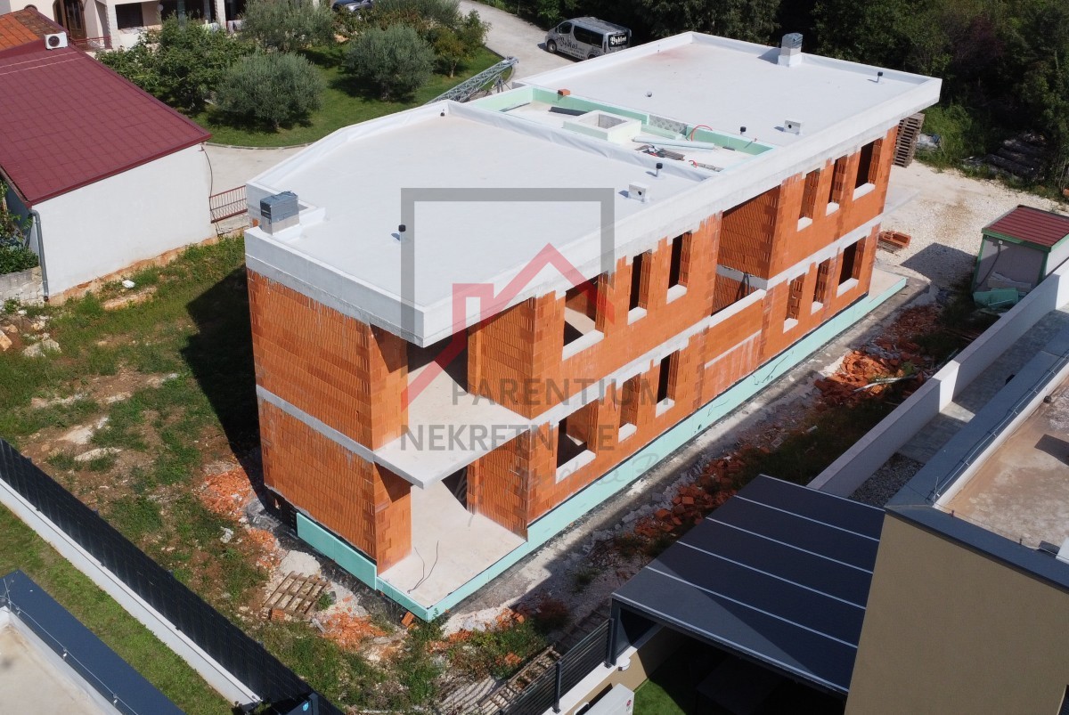 Appartamento al primo piano con due camere da letto - nuova costruzione! Vicino alla città e al mare