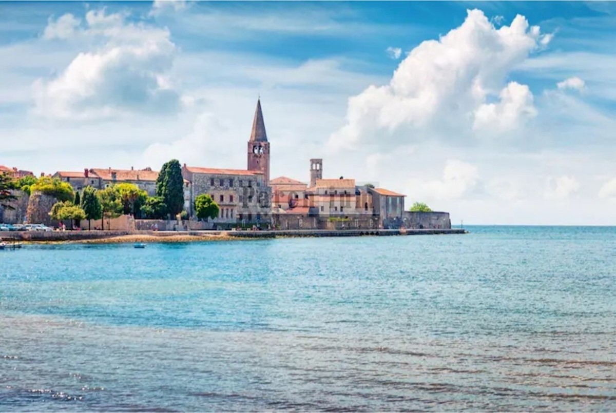 Parenzo, terreno a 3 km dal mare