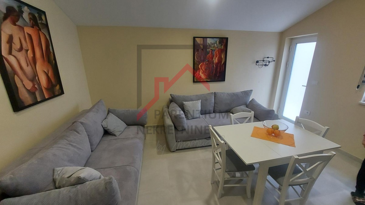 Rovigno, dintorni, casa di nuova costruzione con monolocale