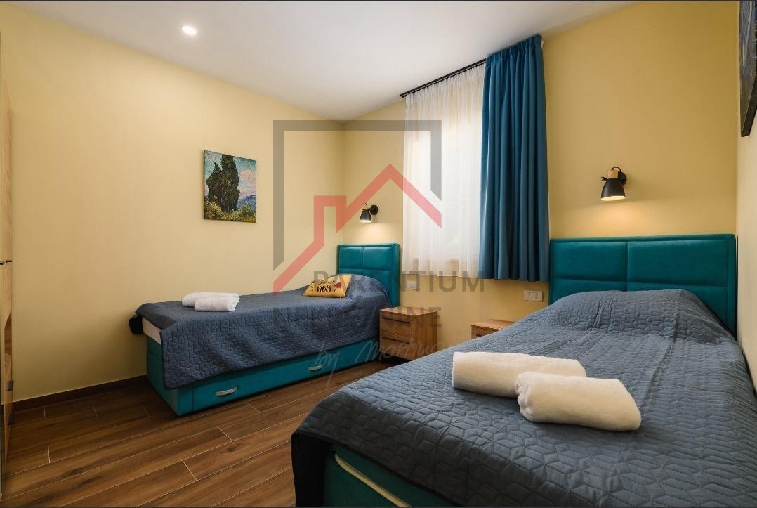 Rovigno, dintorni, casa di nuova costruzione con monolocale