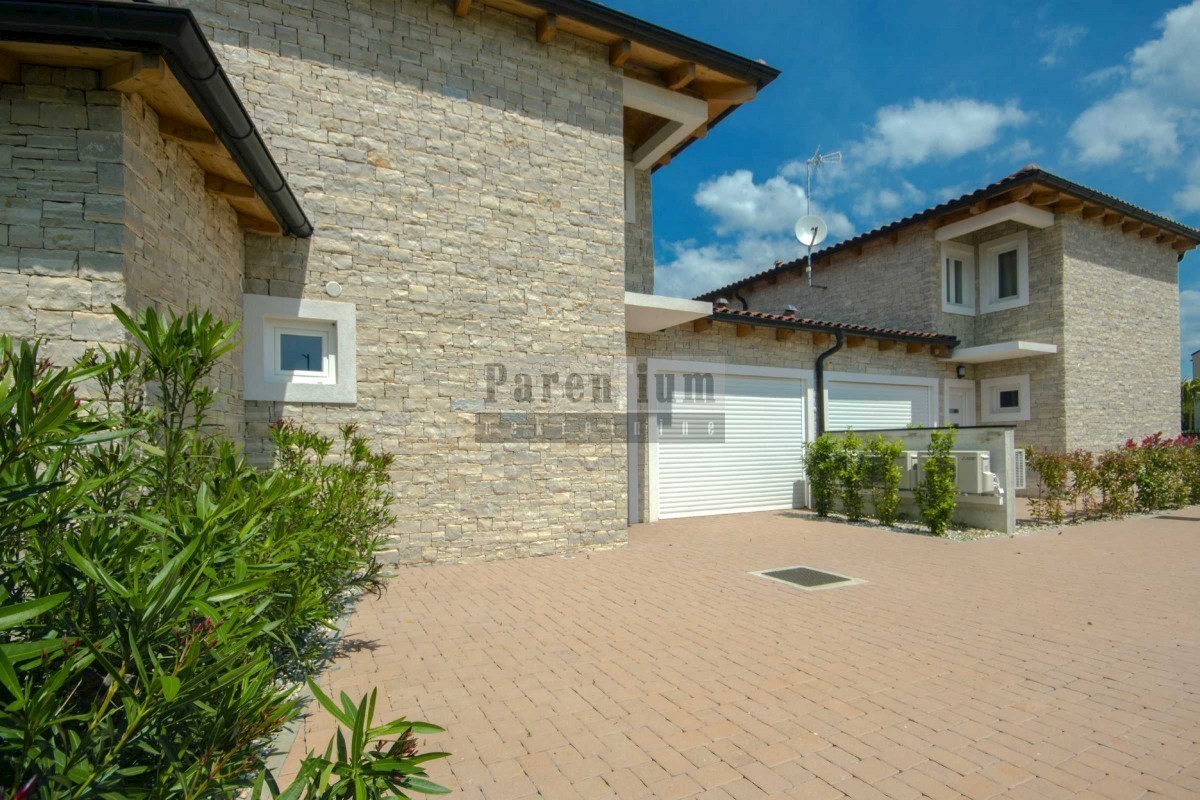Parenzo, dintorni, bella casa con piscina