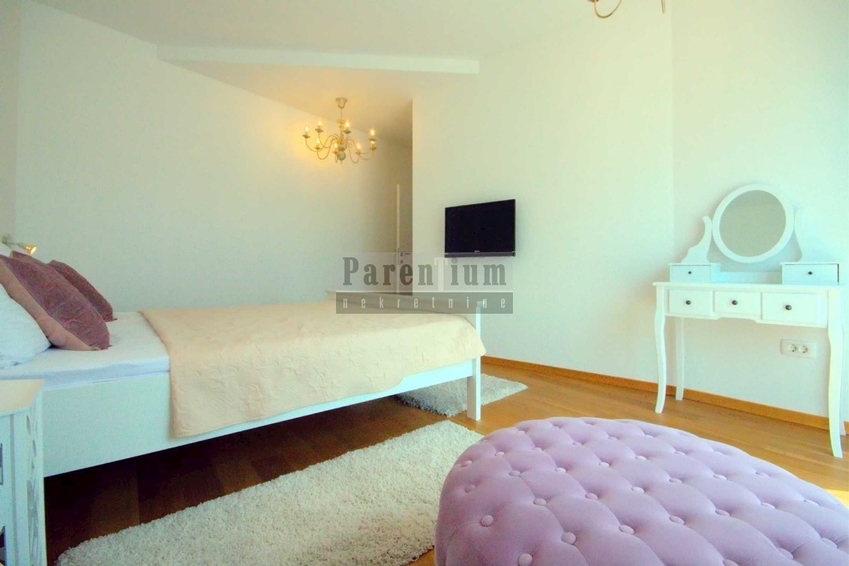 Parenzo, dintorni, bella casa con piscina