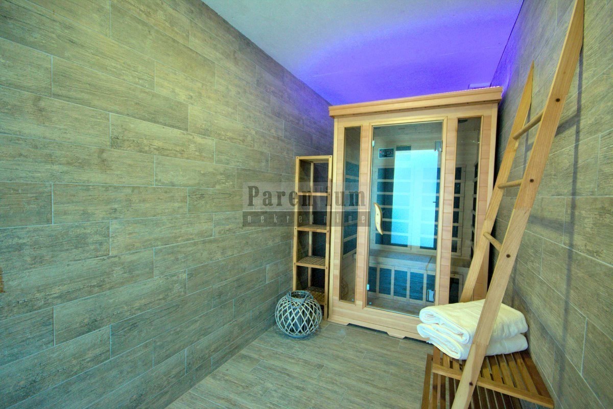 Parenzo, dintorni, bella casa con piscina