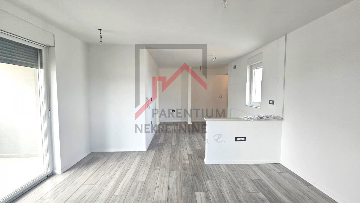 Appartamento con due camere da letto non lontano da Parenzo