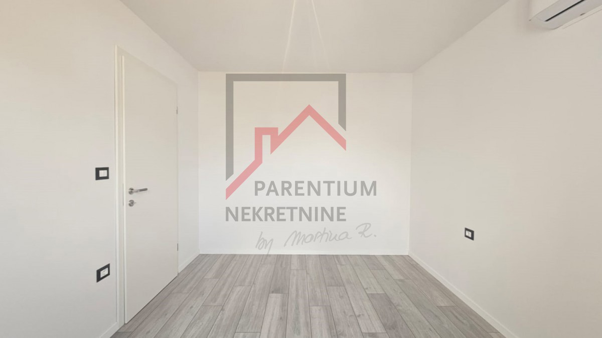 Appartamento con due camere da letto non lontano da Parenzo