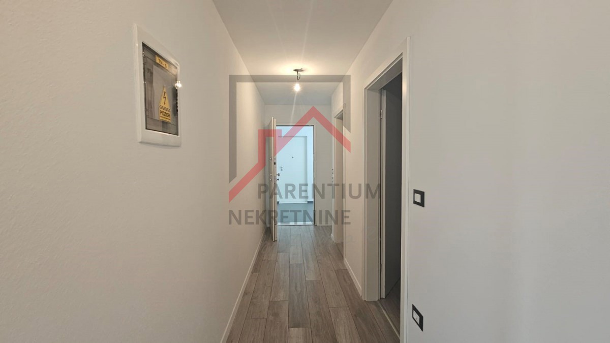 Appartamento con due camere da letto non lontano da Parenzo