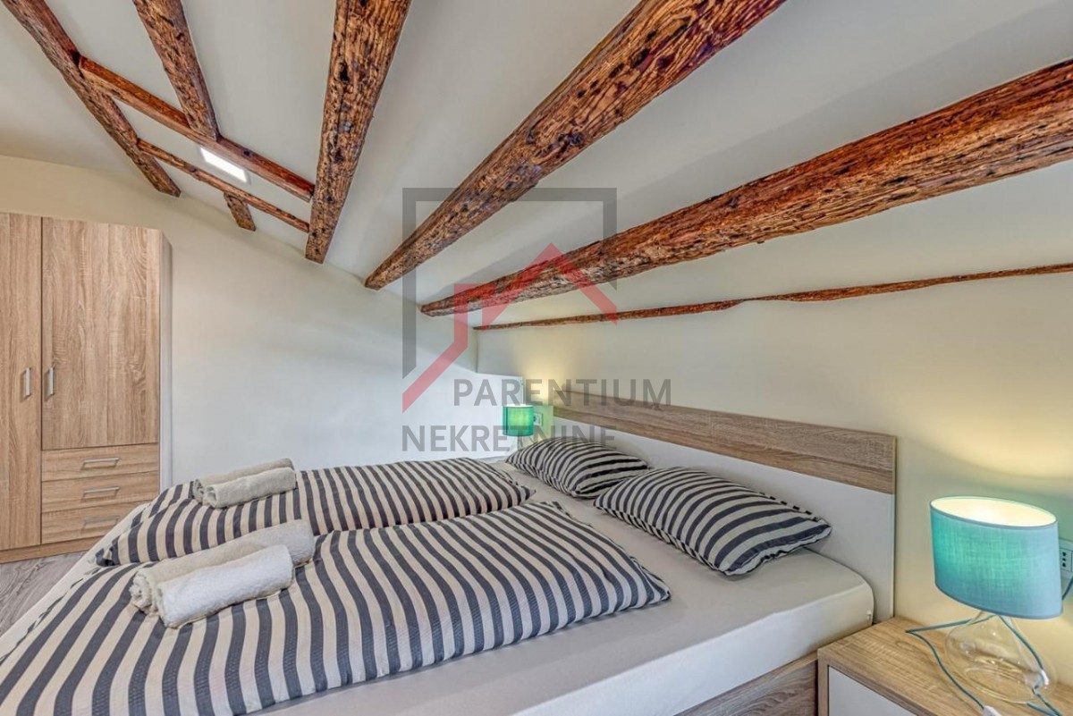 Istria, centro di Parenzo - Appartamento esclusivo in prima fila sul mare con magnifica vista