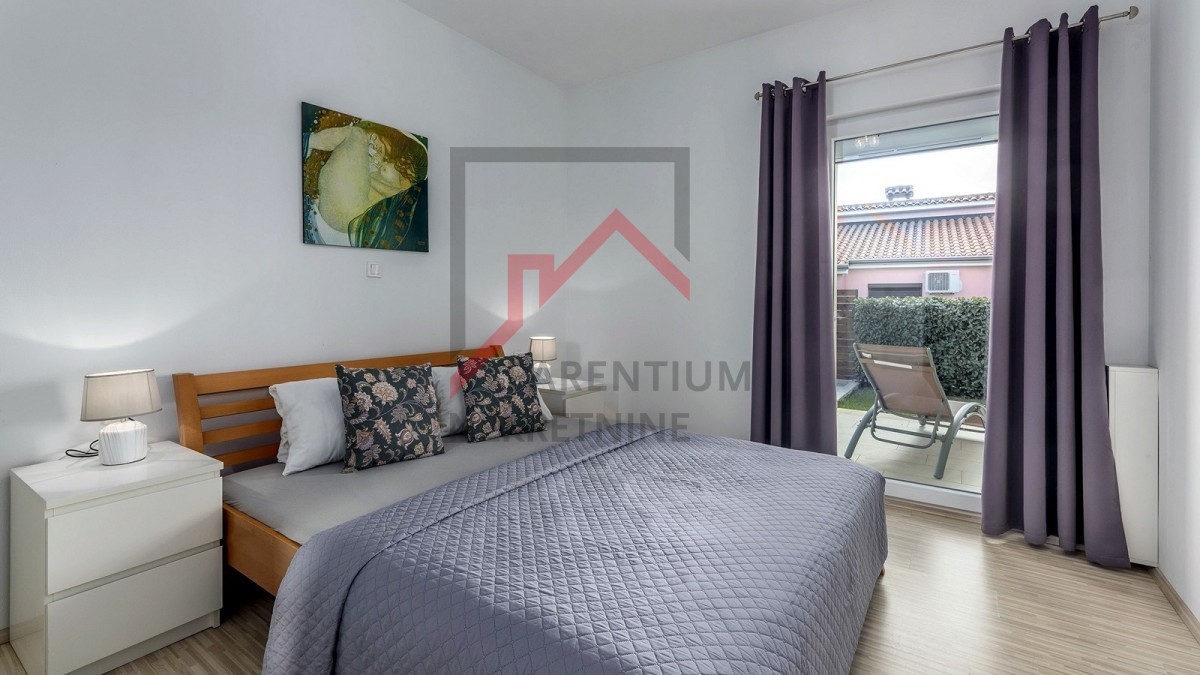 Zona Parenzo, casa indipendente con 4 camere da letto e piscina
