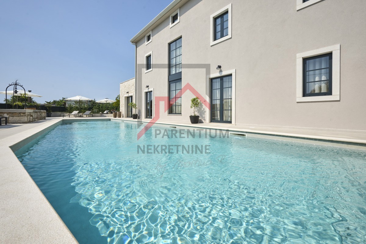 Bellissima villa nuova con ampio giardino
