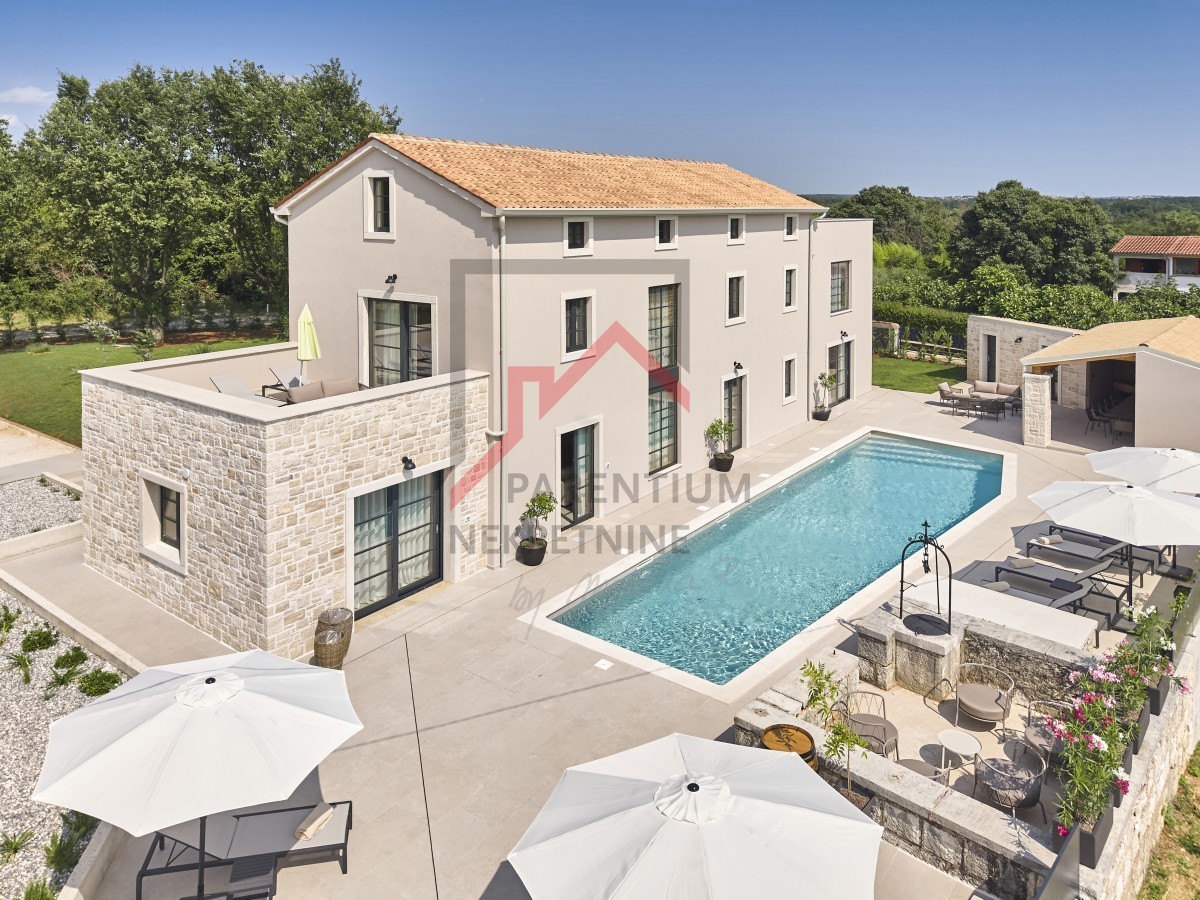 Bellissima villa nuova con ampio giardino