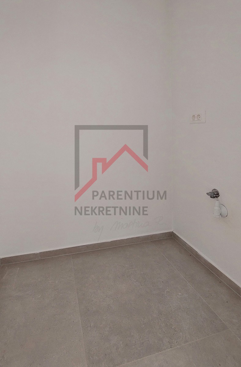 Appartamento di 72m2, nuova costruzione, due camere da letto, zona Parenzo