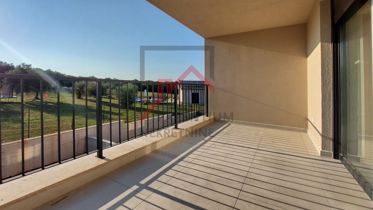 Appartamento di 72m2, nuova costruzione, due camere da letto, zona Parenzo