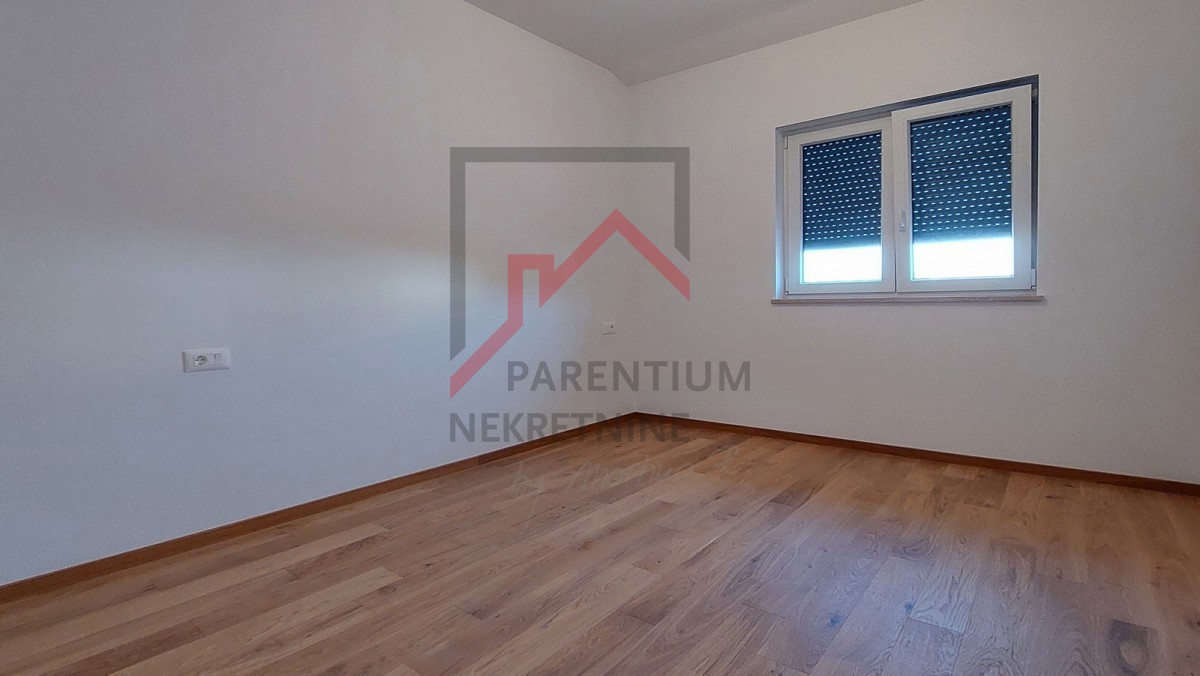 Appartamento di 72m2, nuova costruzione, due camere da letto, zona Parenzo