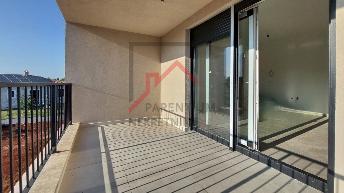 Appartamento di 72m2, nuova costruzione, due camere da letto, zona Parenzo