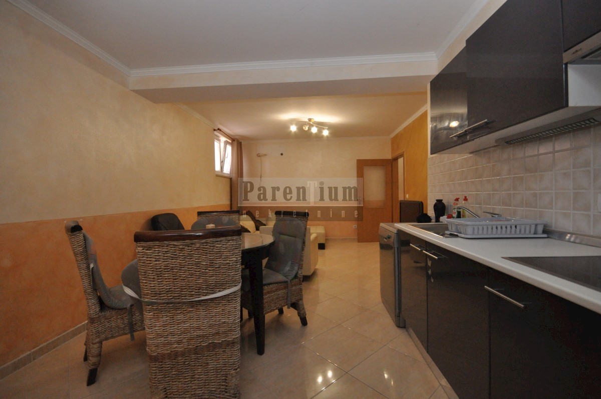 Parenzo, Visnjan, appartamento di 84m2