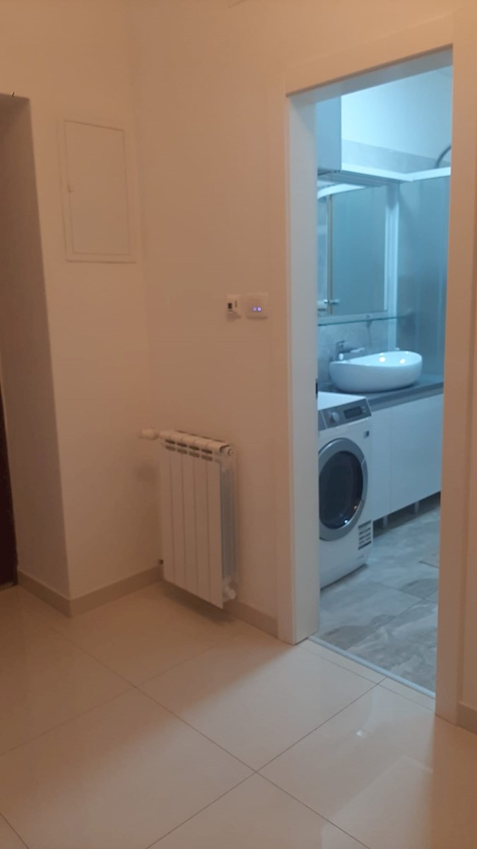 Appartamento con due camere da letto nel centro città – completamente ristrutturato e arredato