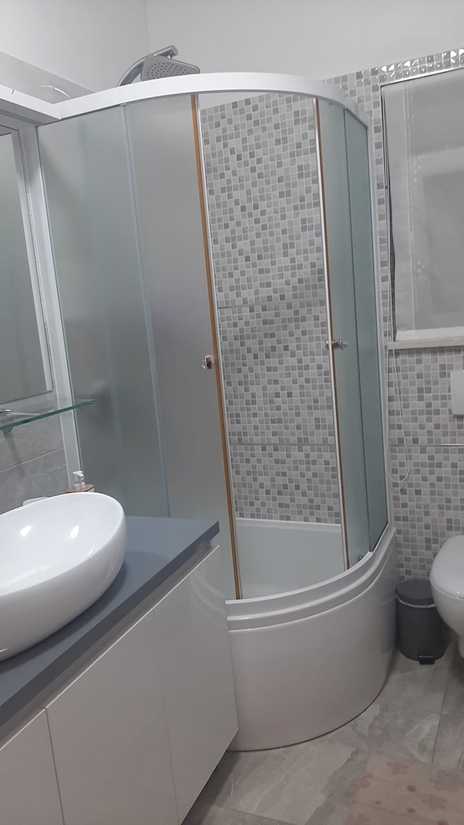 Appartamento con due camere da letto nel centro città – completamente ristrutturato e arredato