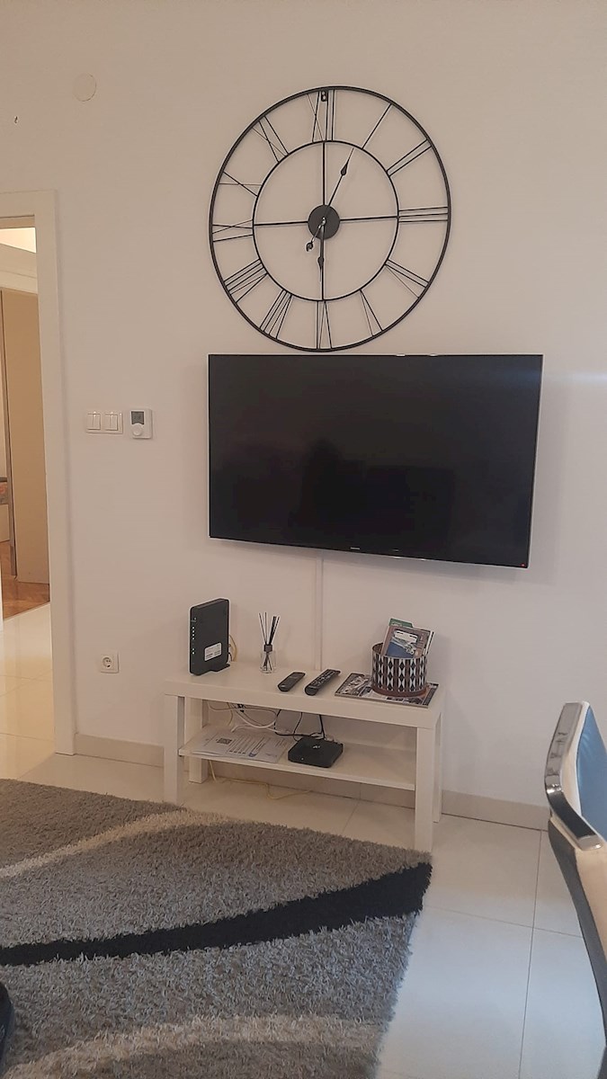 Appartamento con due camere da letto nel centro città – completamente ristrutturato e arredato