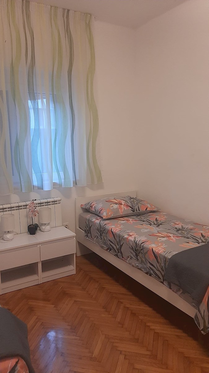 Appartamento con due camere da letto nel centro città – completamente ristrutturato e arredato