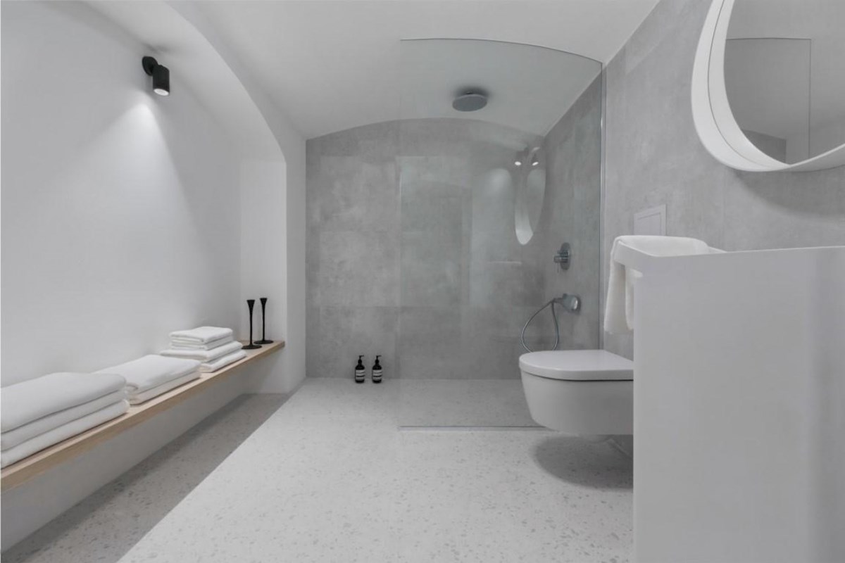Zagabria – Appartamento di design (120 m²) con giardino privato