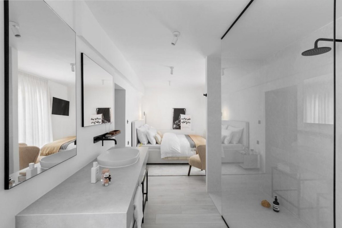 Zagabria – Appartamento di design (120 m²) con giardino privato