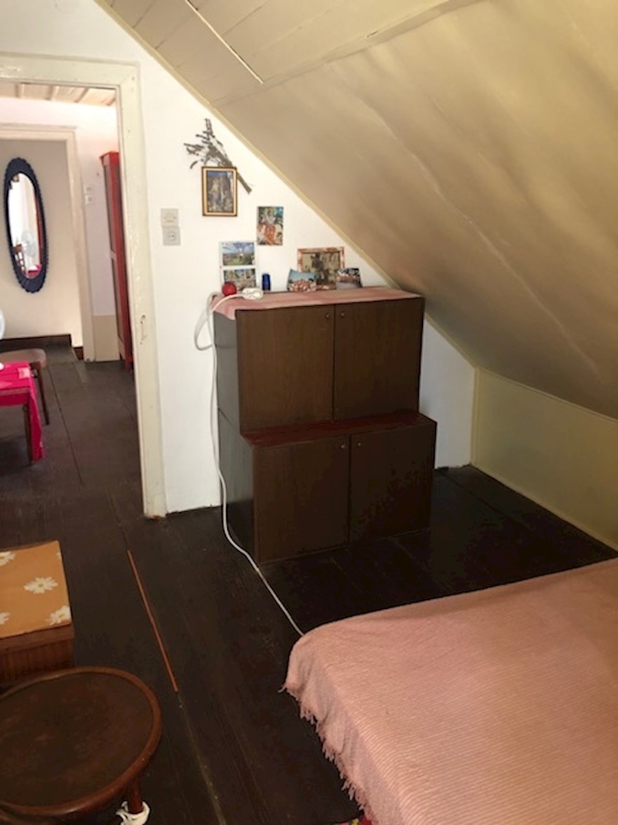 Stomorska - appartamento a due piani in una vecchia casa di pietra nel centro della citta